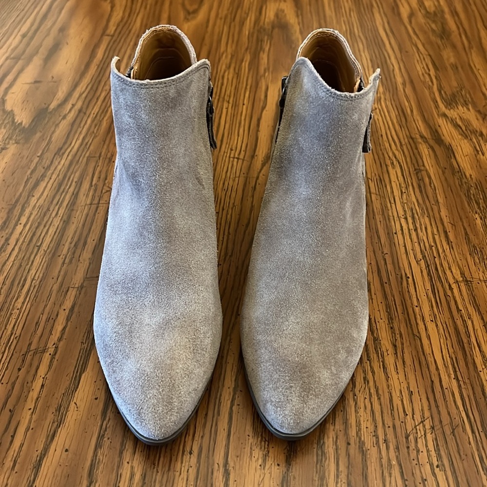 Frye Judith Taupe Gray Suede Double Zip Ankle Bootie Size 10M